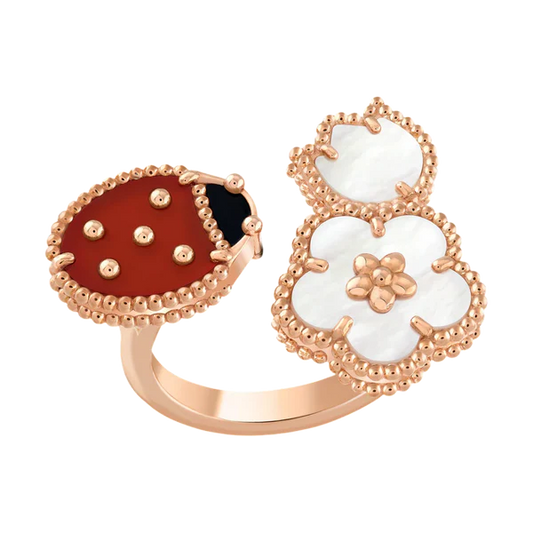 VCA Lucky Spring Between the Finger ring