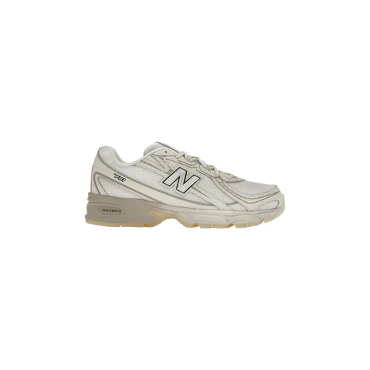 New Balance 740 V2 | MOONBEAM